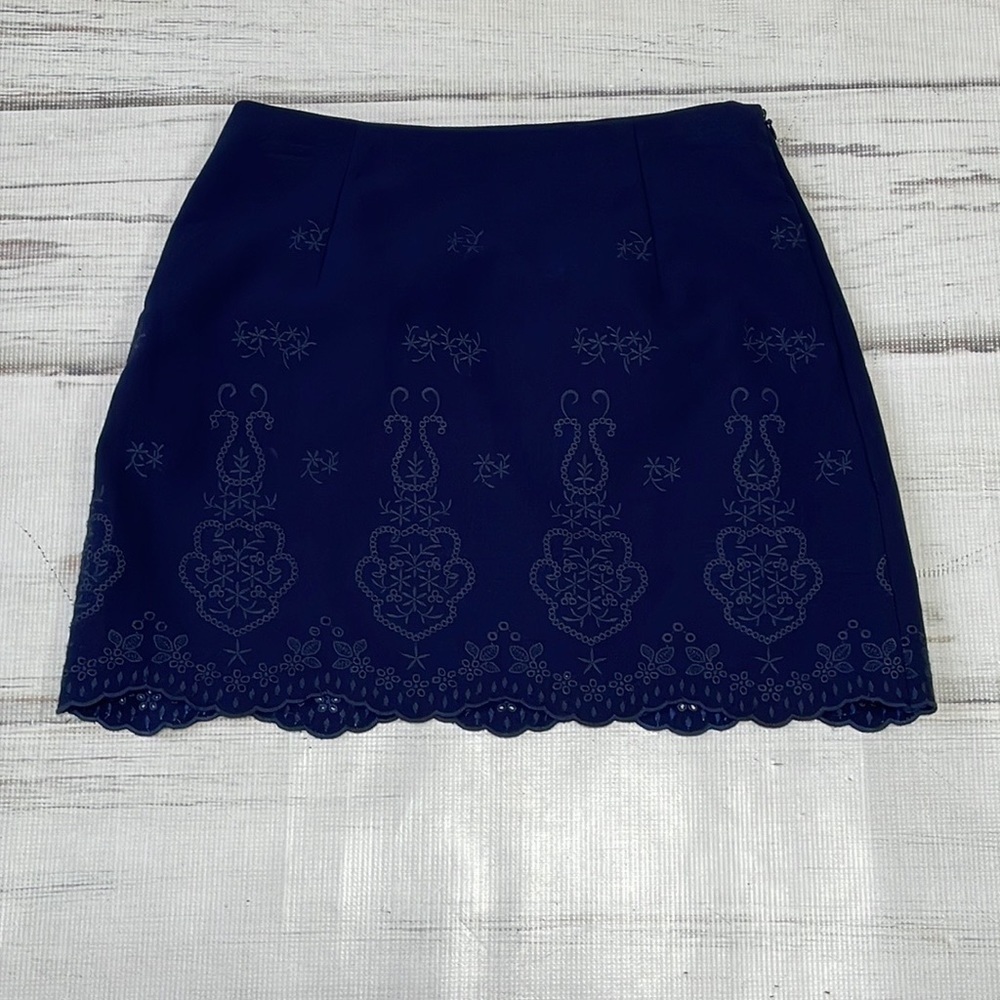 Cupcakes and Cashmere Skirt NWT Scalloped Floral Embroidery Mini Blue Size 6 - Picture 10 of 16